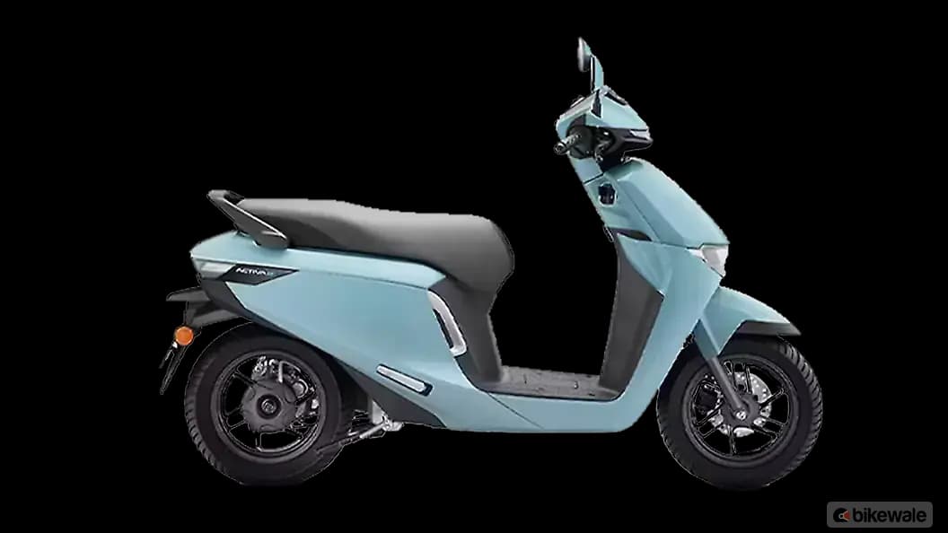 Honda Activa e: Standard (Battery Swap) electric scooter exterior, right side view.